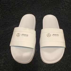 Mercedes slides